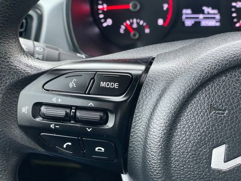 Used 2022 Kia Rio LX image 15