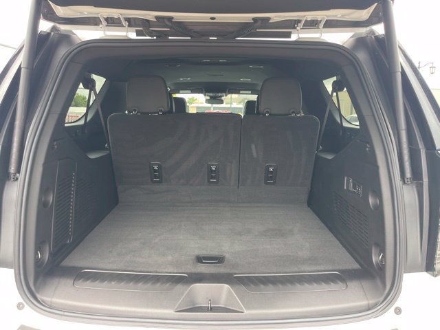Used 2025 Chevrolet Suburban LT w/ Comfort Package AWD/4WD image 38