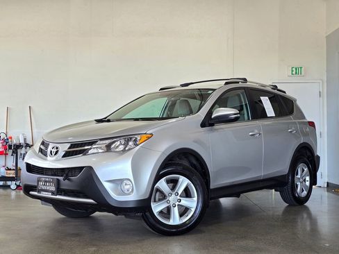 Used 2013 Toyota RAV4 XLE AWD/4WD image 1