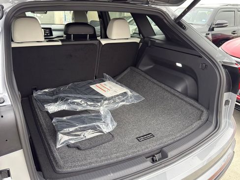 New 2026 Volkswagen Atlas Cross Sport SEL Premium R-Line AWD/4WD image 29