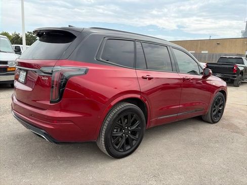 Used 2020 Cadillac XT6 Sport AWD/4WD image 3