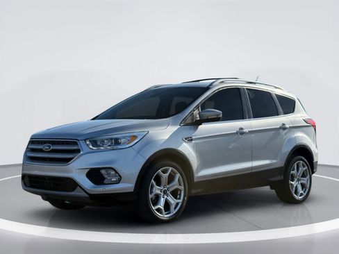 Used 2019 Ford Escape Titanium FWD image 2