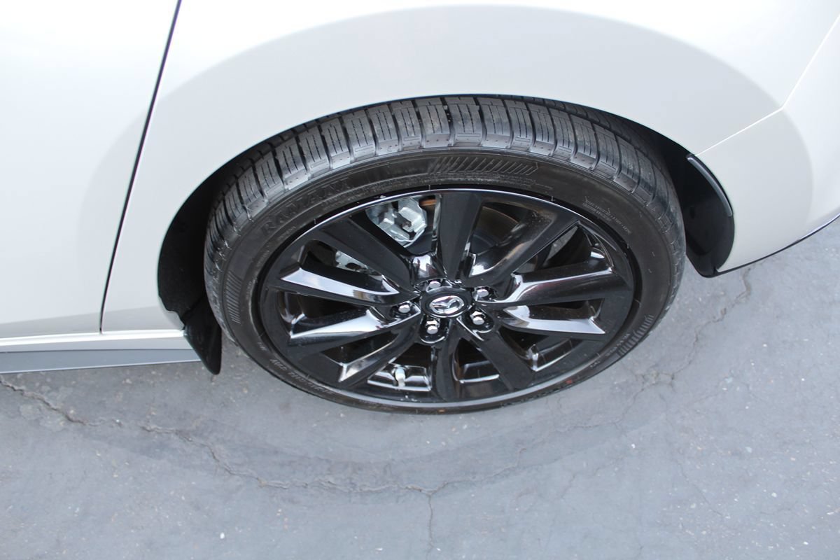 Used 2024 MAZDA MAZDA3 s FWD image 14