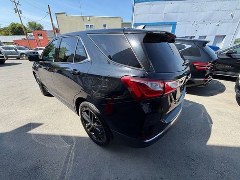 Used 2020 Chevrolet Equinox LT w/ Midnight Edition AWD/4WD image 3