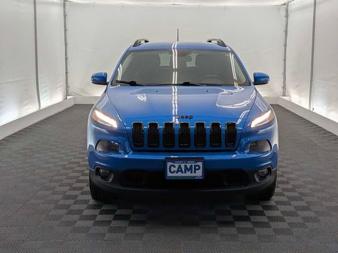 Used 2018 Jeep Cherokee Limited w/ Luxury Group image 9