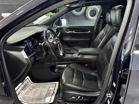 Used 2021 Cadillac XT6 Premium Luxury AWD/4WD image 11