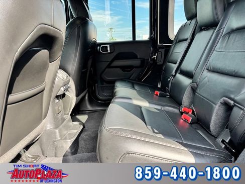 Used 2023 Jeep Wrangler Unlimited Sahara AWD/4WD image 28