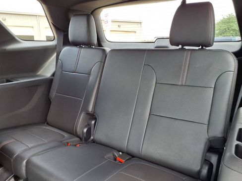 Used 2023 Chevrolet Traverse RS w/ LPO, Roadside Safety Package AWD/4WD image 23