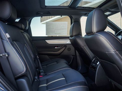 New 2026 MAZDA CX-90 Plug-In Hybrid w/ Premium Plus image 13