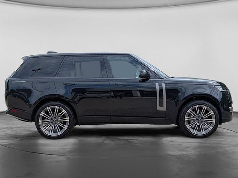 Used 2023 Land Rover Range Rover SE AWD/4WD image 13