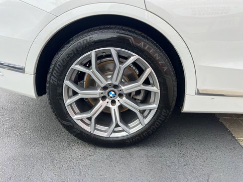 Used 2019 BMW X7 xDrive40i w/ Premium Package AWD/4WD image 13
