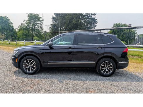 Used 2018 Volkswagen Tiguan SE w/ 3rd Row Seat Package image 4