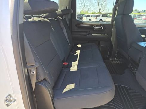 Used 2024 Chevrolet Silverado 1500 LT AWD/4WD image 14