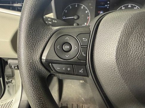 Used 2023 Toyota Corolla LE FWD image 17