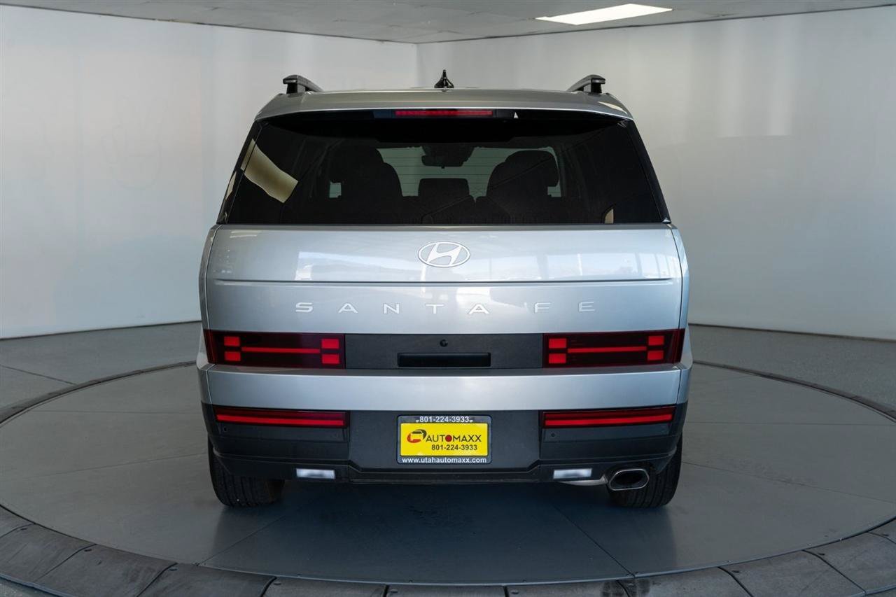 Used 2026 Hyundai Santa Fe SEL FWD image 6