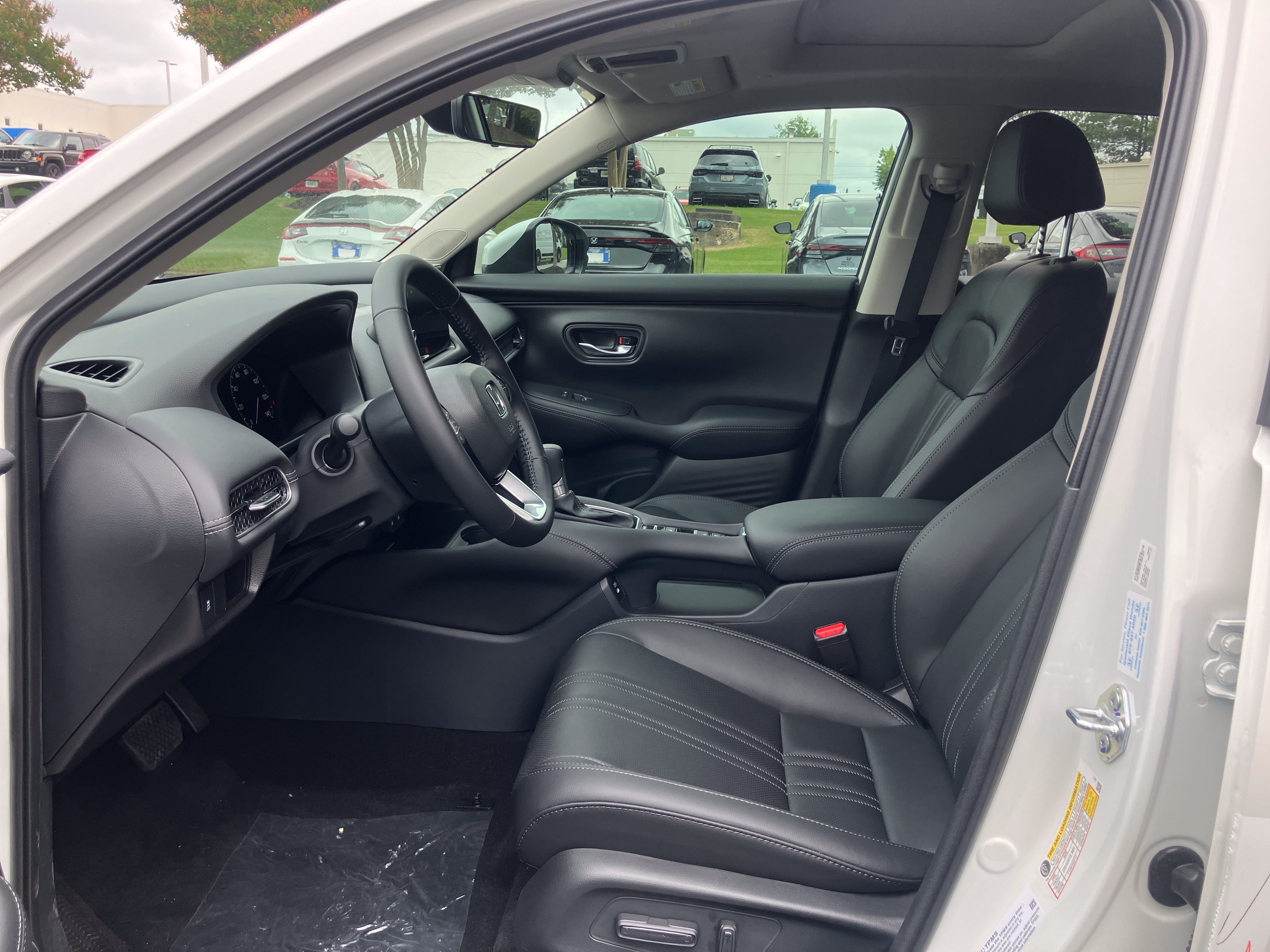 New 2027 Honda HR-V EX-L image 15