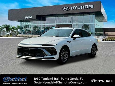New 2025 Hyundai Sonata SEL image 1