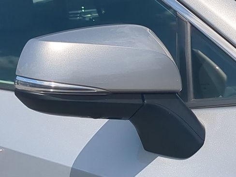 Used 2019 Toyota RAV4 Limited image 11