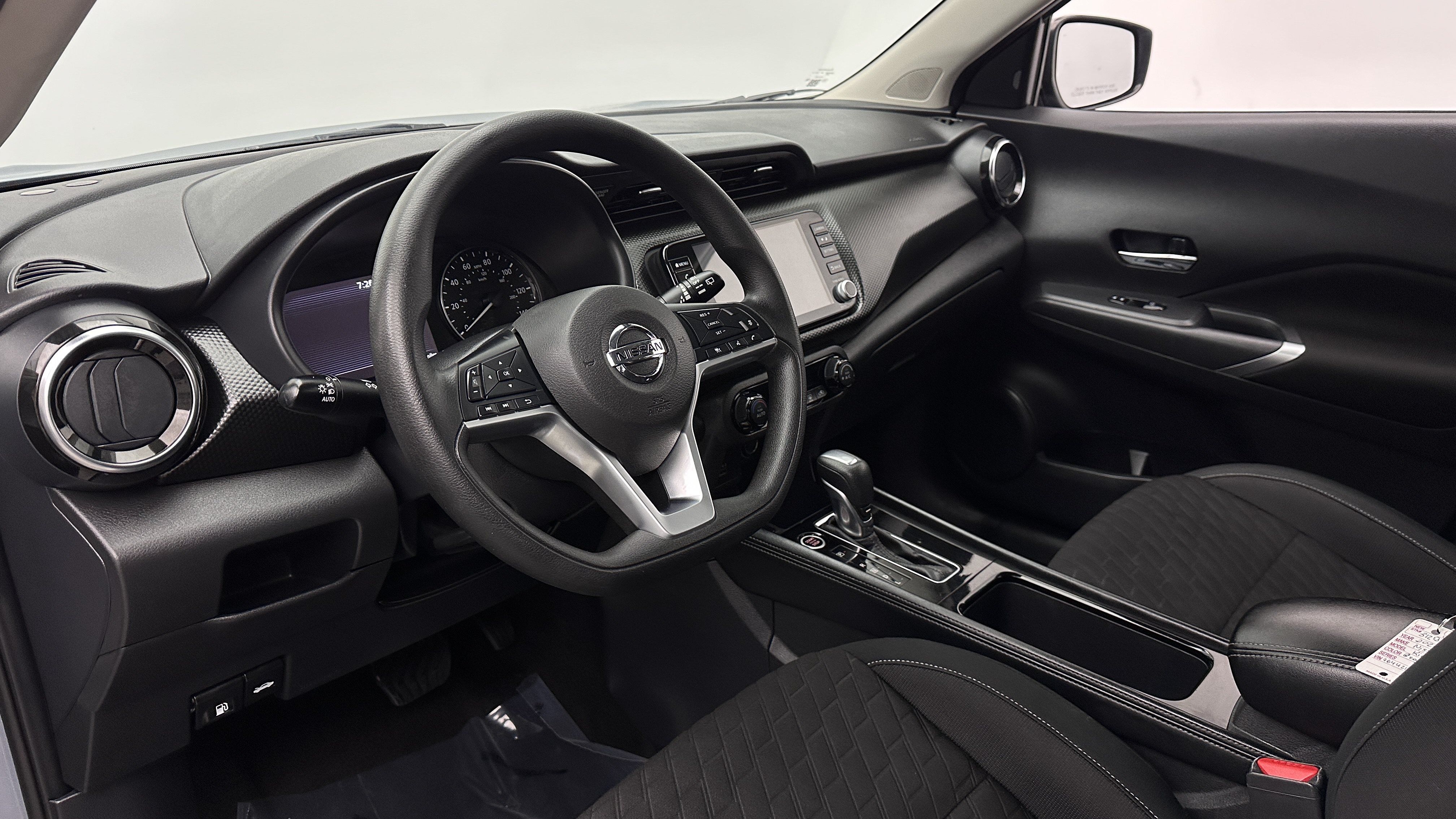 Used 2021 Nissan Kicks SV FWD image 8