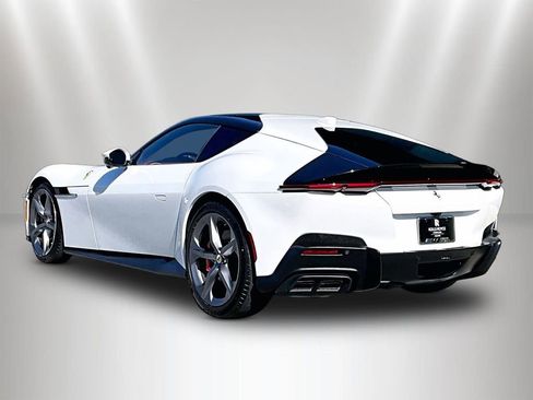 Used 2026 Ferrari 12Cilindri image 18