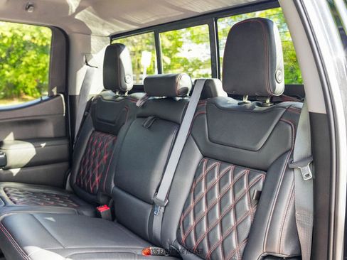 Used 2021 GMC Sierra 1500 SLT w/ SLT Premium Plus Package image 44