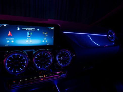 Certified 2025 Mercedes-Benz GLA 250 250 SUV image 28