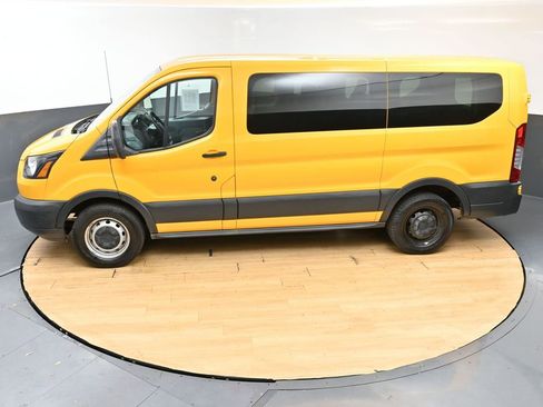 Used 2018 Ford Transit 150 XL RWD image 40
