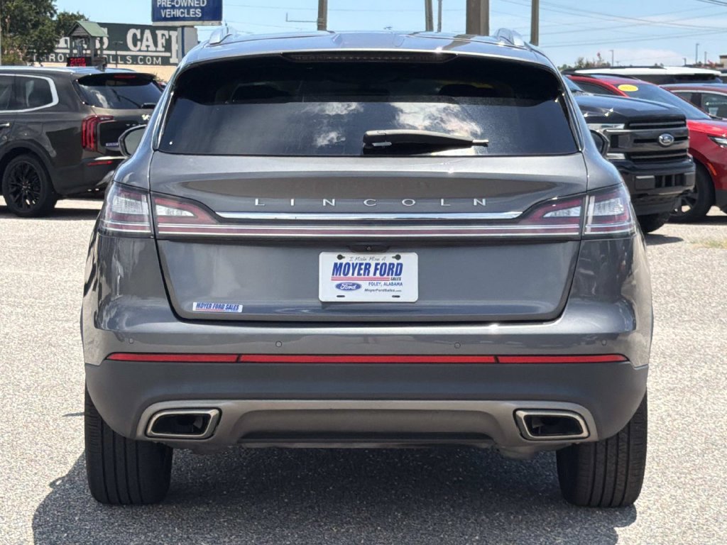 Used 2023 Lincoln Nautilus Reserve w/ Monochromatic Package AWD/4WD image 5
