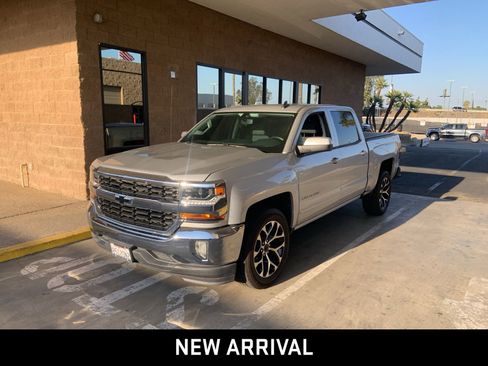 Used 2018 Chevrolet Silverado 1500 LT w/ All Star Edition RWD image 1