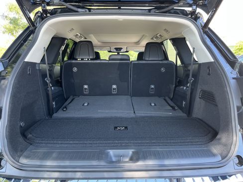 Certified 2025 INFINITI QX60 Luxe w/ Cargo Package AWD/4WD image 21