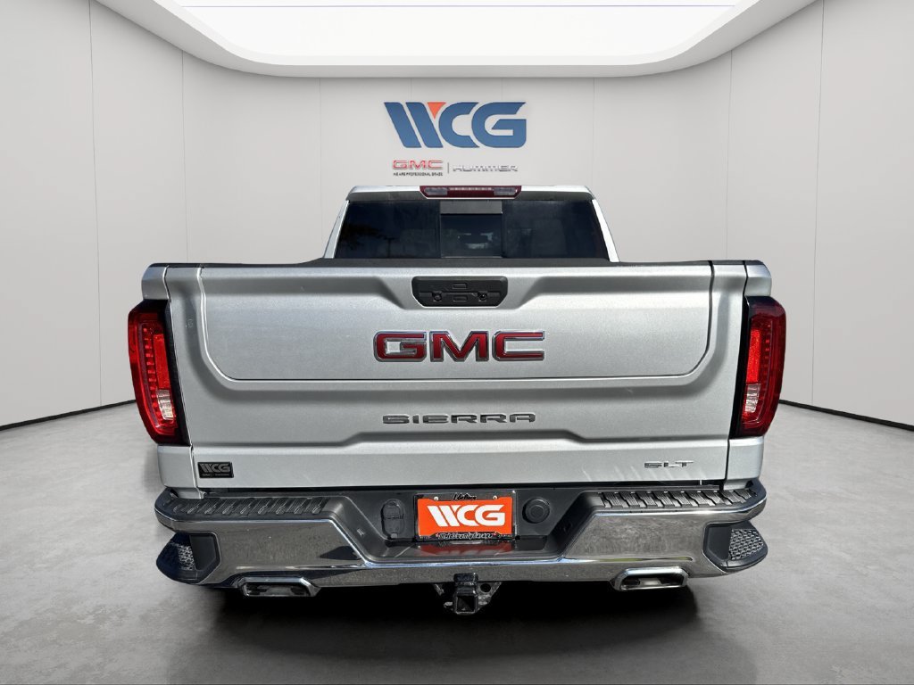 Used 2022 GMC Sierra 1500 SLT w/ SLT Premium Package AWD/4WD image 4