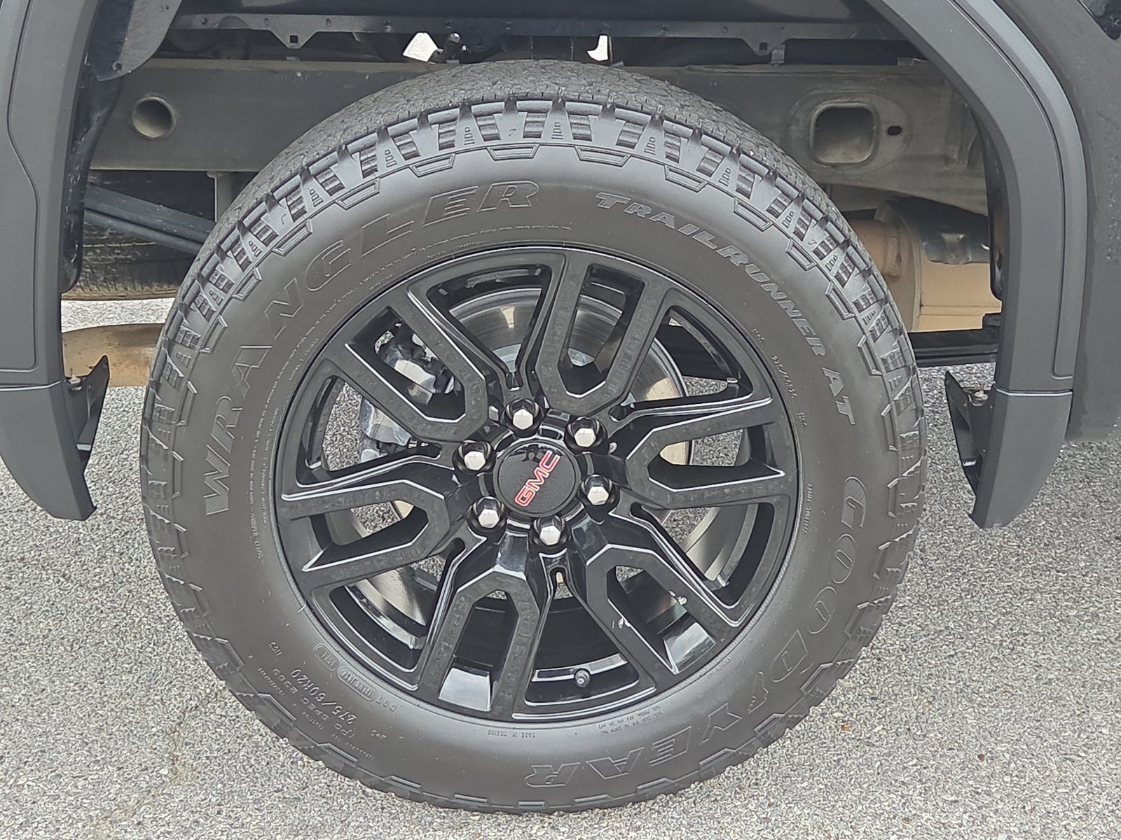 Used 2024 GMC Sierra 1500 Elevation AWD/4WD image 7