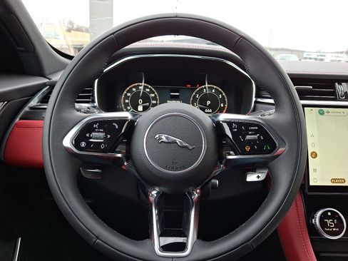 New 2026 Jaguar F-PACE R-Dynamic S AWD/4WD image 17