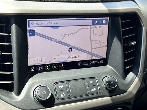 Used 2020 GMC Acadia Denali w/ Technology Package image 25