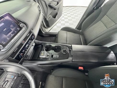 Used 2025 Nissan Rogue SV AWD/4WD image 26
