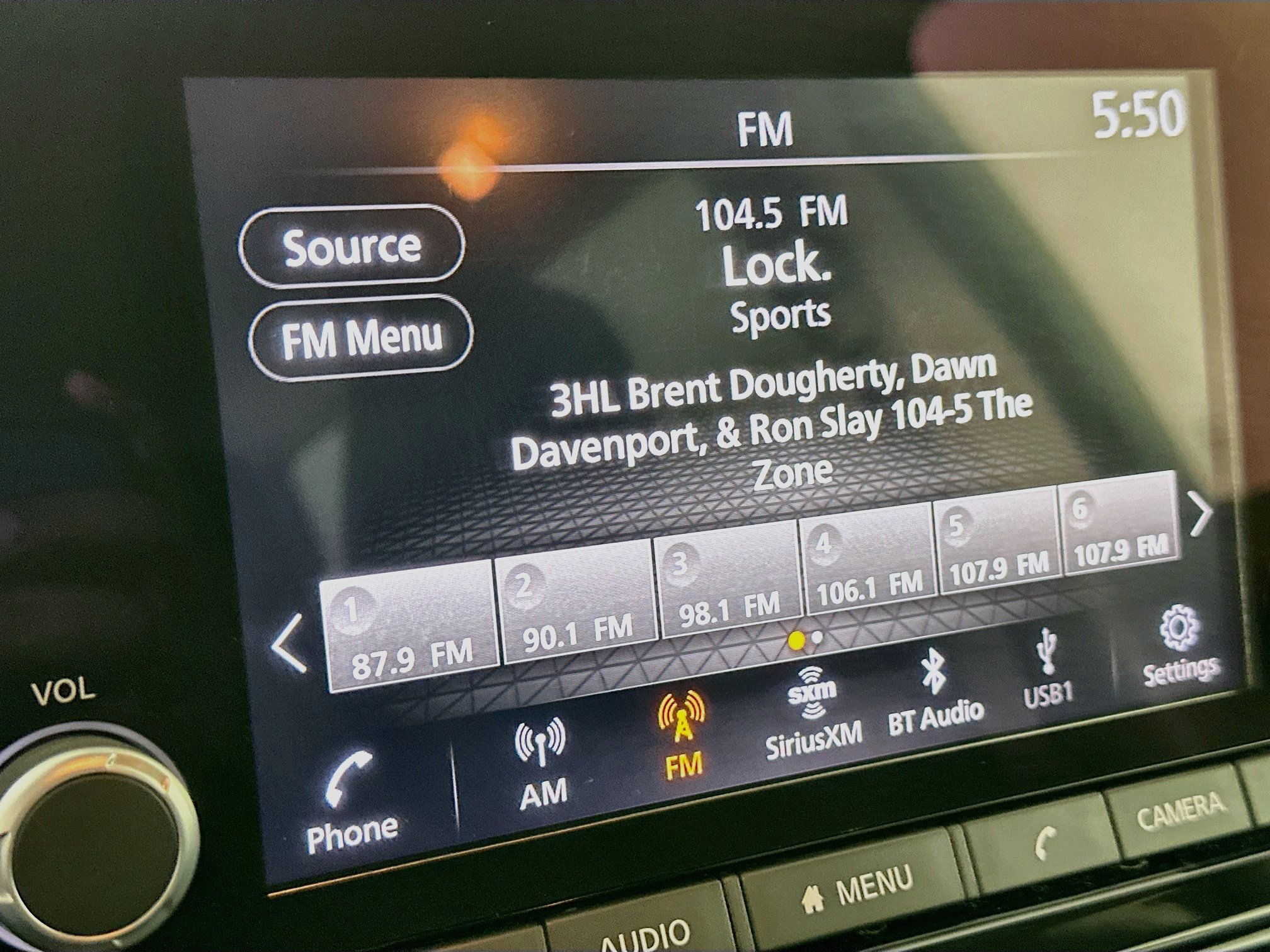 Used 2025 Nissan Pathfinder SV FWD image 21
