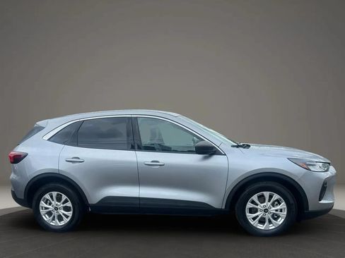 Used 2023 Ford Escape Active FWD image 4