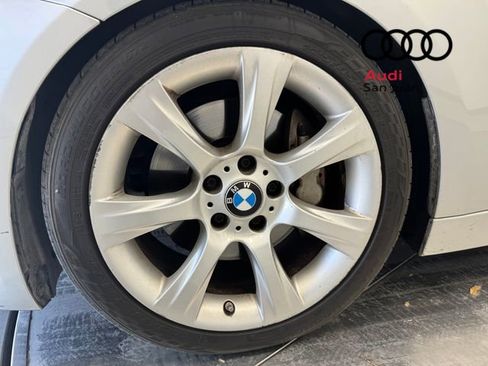 Used 2013 BMW 335i Sedan RWD image 5