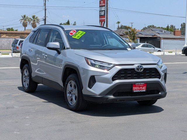 Used 2025 Toyota RAV4 XLE w/ Weather Package AWD/4WD image 3