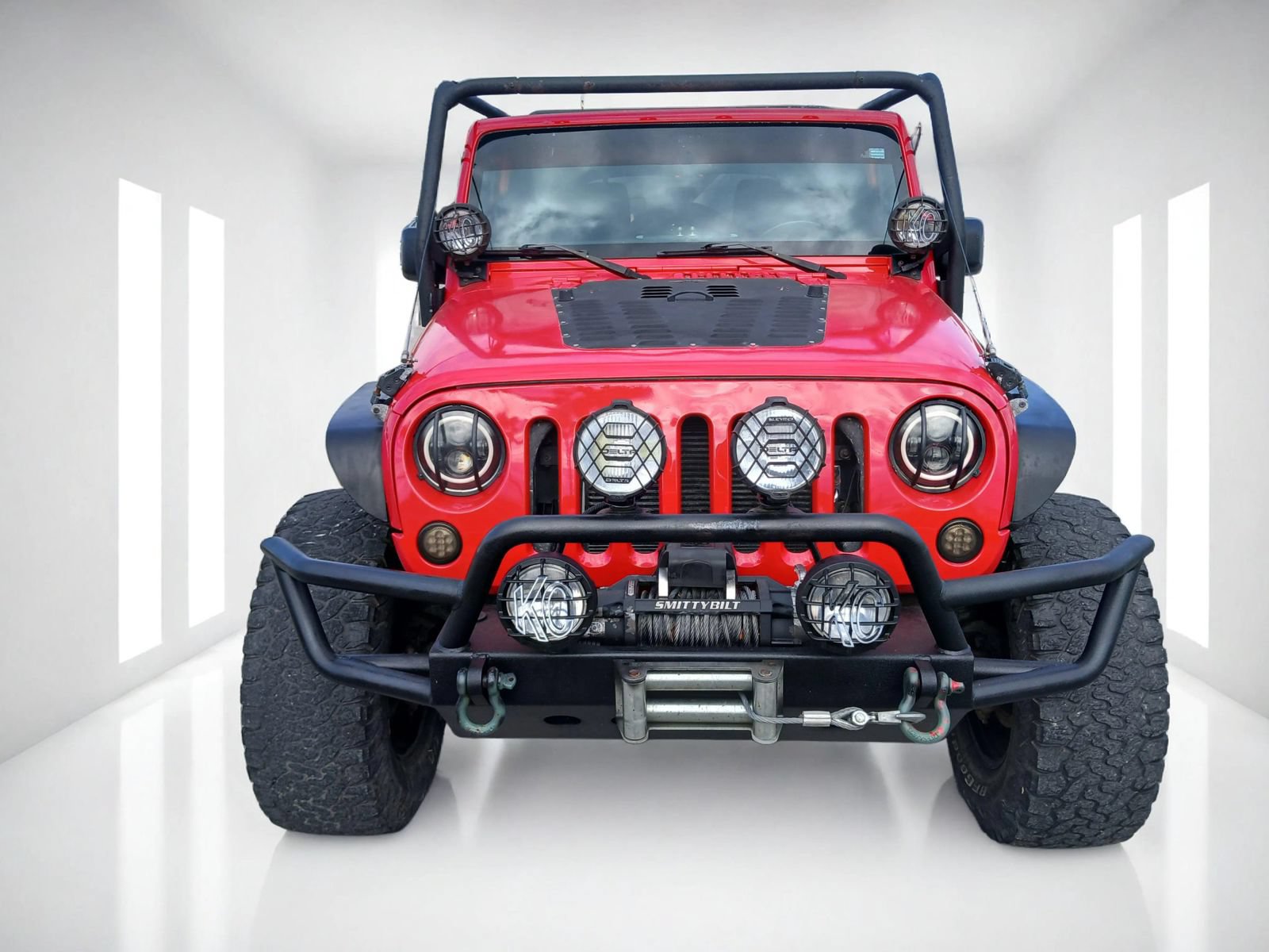 Used 2015 Jeep Wrangler Unlimited Sahara w/ Connectivity Group AWD/4WD image 3