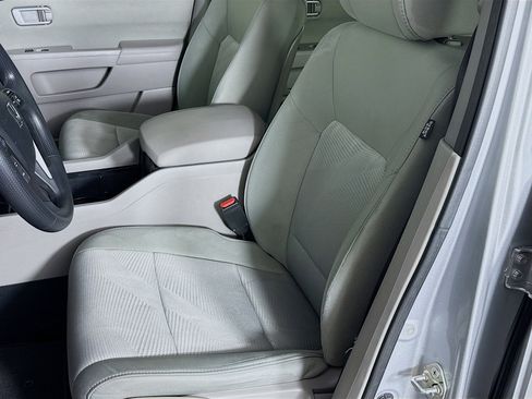 Used 2014 Honda Pilot LX image 22
