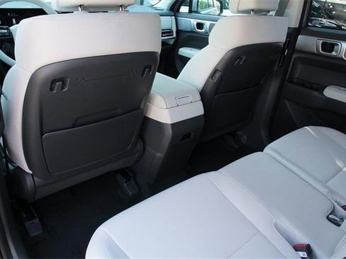 Certified 2026 Hyundai Santa Fe SE image 17