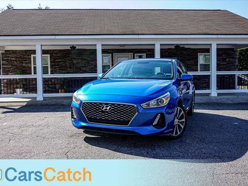 Used 2018 Hyundai Elantra GT image 1