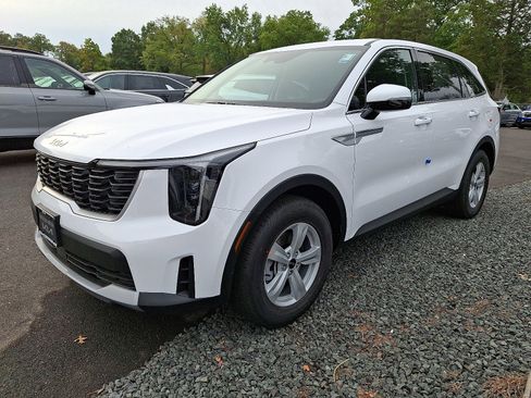 New 2026 Kia Sorento LX image 3