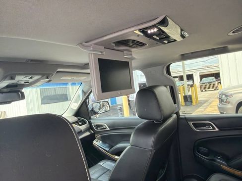 Used 2017 GMC Yukon Denali w/ Open Road Package RWD image 25
