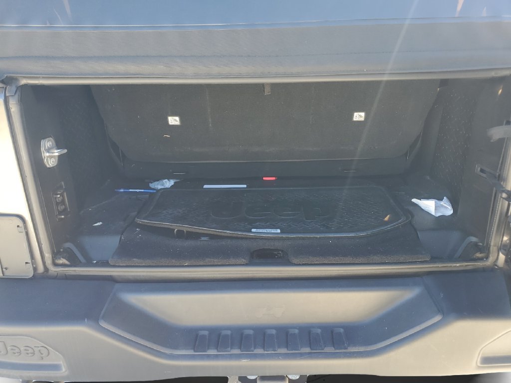 Used 2018 Jeep Wrangler Sport AWD/4WD image 10