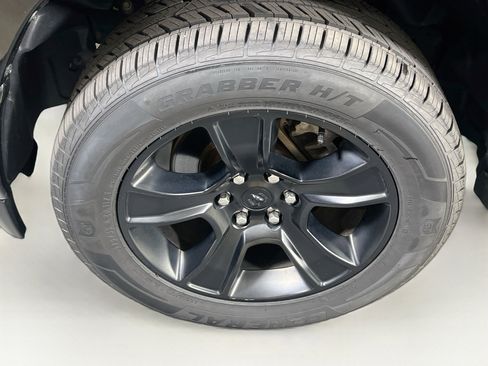 Used 2023 RAM 1500 Big Horn AWD/4WD image 30