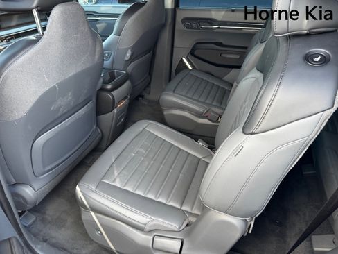 New 2026 Kia EV9 Land image 11