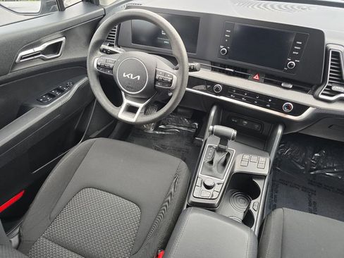 Used 2024 Kia Sportage LX AWD/4WD image 28