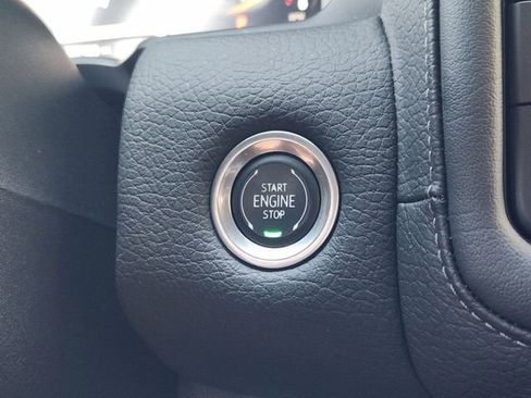 Used 2024 GMC Yukon Denali RWD image 8